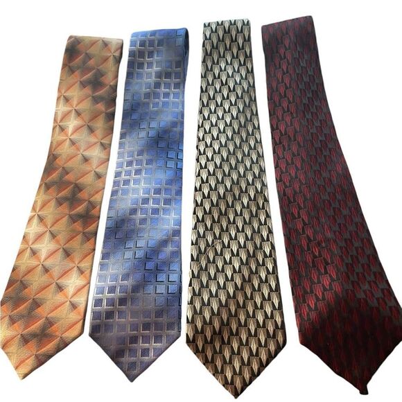 Can Heusen Ties group of 4 paid 49.50 each retired before worn perfect cond - Picture 1 of 5